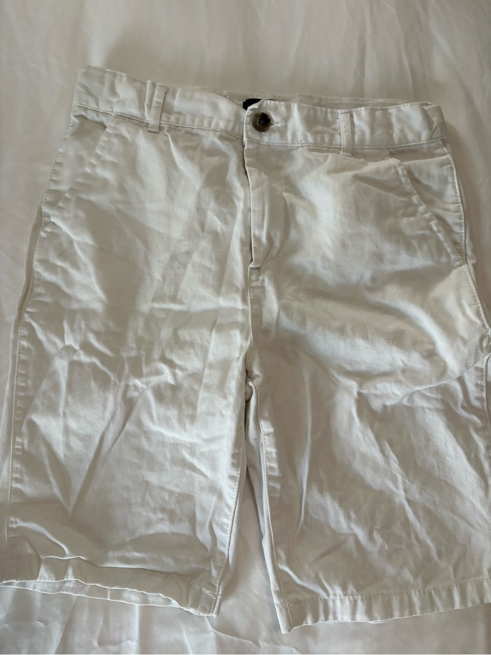 Place Men's White Flat Front Casual Shorts